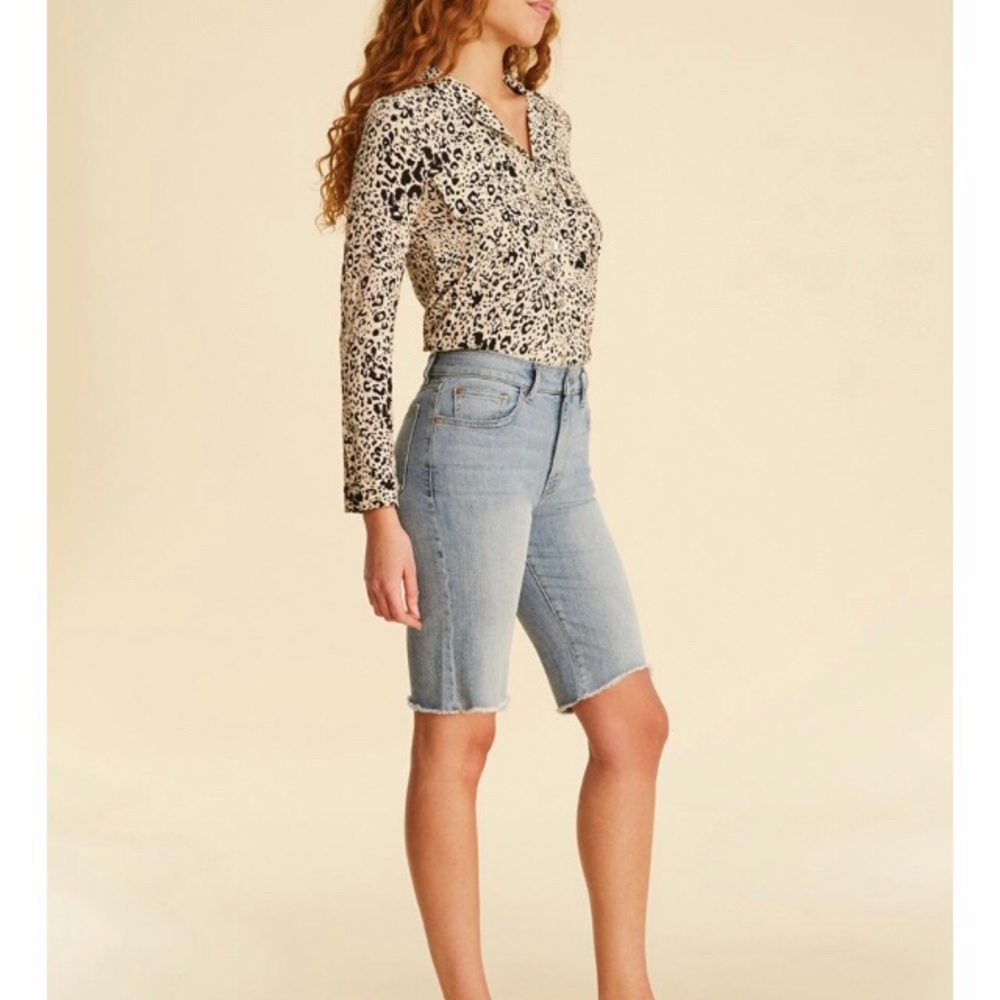 BDA High Rise Ethana Shorts